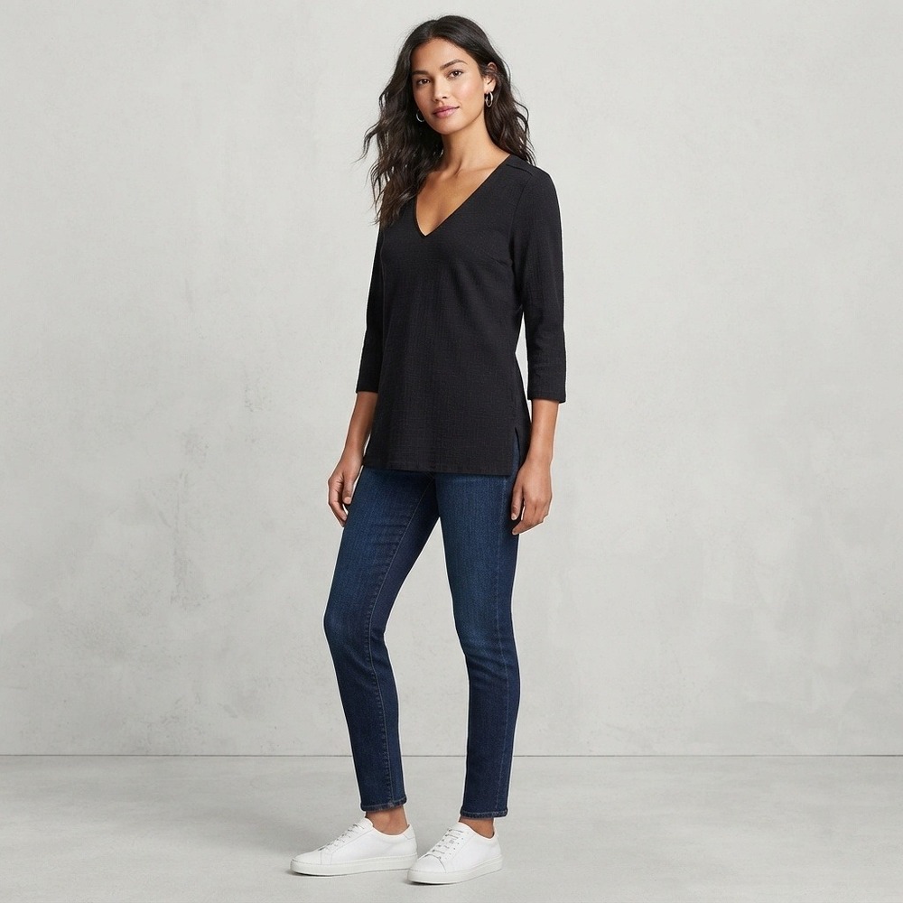 J.Crew Textured Linen Look V-Neck Three-Quarter-Sleeve Tee (AP650) Black Medium